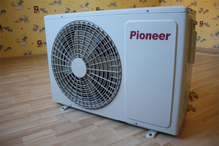 Внешний блок мульти сплит-системы на 4 комнаты Pioneer Free Match 4MSHD28B